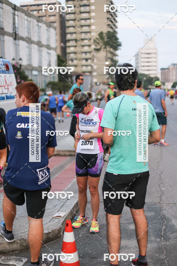 Buy your photos of the eventMeia Maratona Internacional de Curitiba 2018 on Fotop