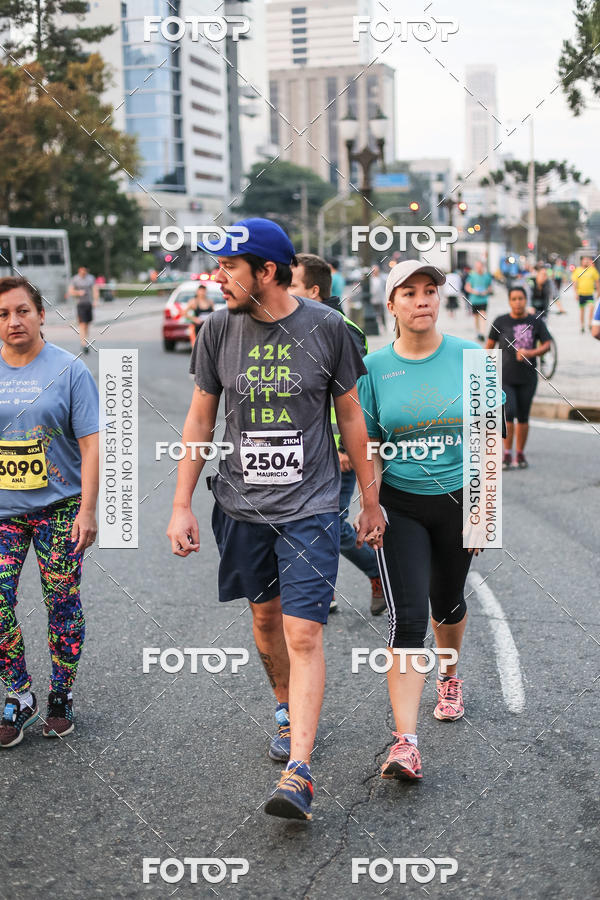 Buy your photos of the eventMeia Maratona Internacional de Curitiba 2018 on Fotop