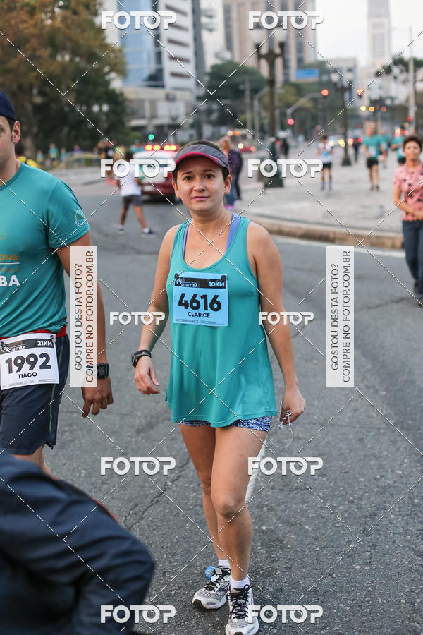 Buy your photos of the eventMeia Maratona Internacional de Curitiba 2018 on Fotop