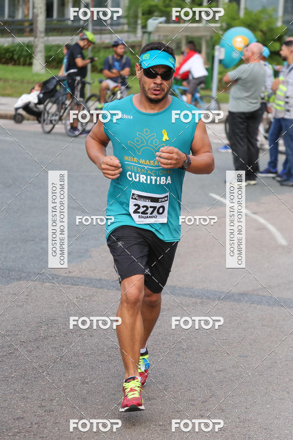 Buy your photos of the eventMeia Maratona Internacional de Curitiba 2018 on Fotop