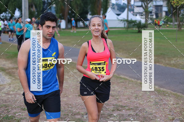Buy your photos of the eventMeia Maratona Internacional de Curitiba 2018 on Fotop