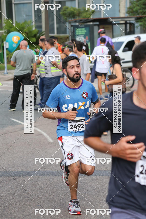 Buy your photos of the eventMeia Maratona Internacional de Curitiba 2018 on Fotop