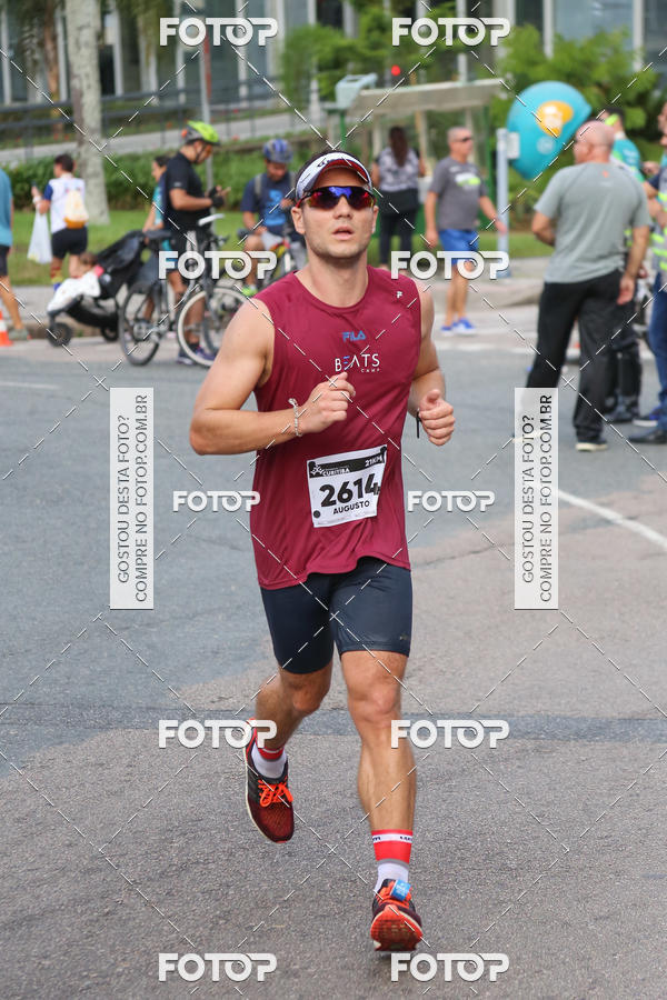 Buy your photos of the eventMeia Maratona Internacional de Curitiba 2018 on Fotop