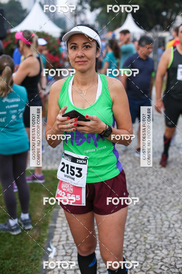 Buy your photos of the eventMeia Maratona Internacional de Curitiba 2018 on Fotop