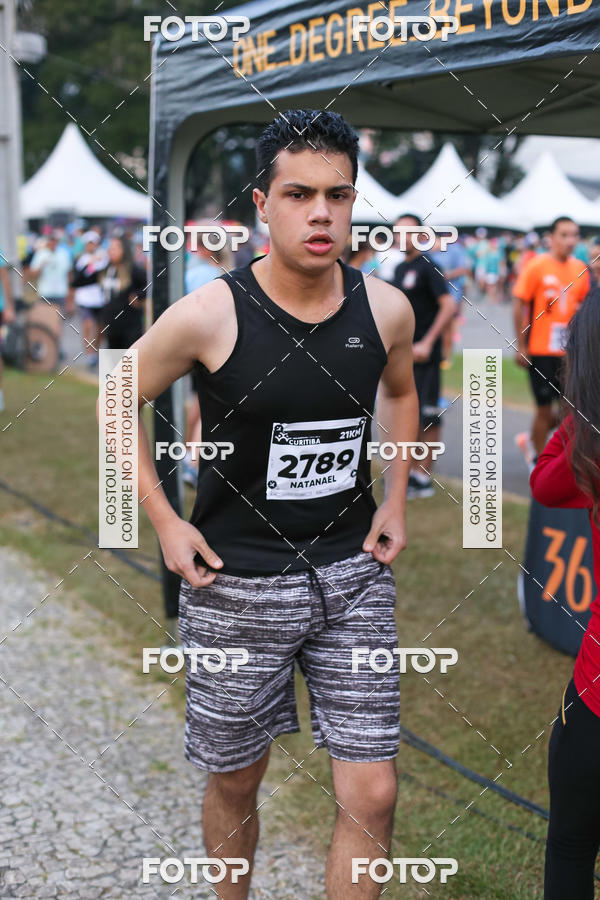 Buy your photos of the eventMeia Maratona Internacional de Curitiba 2018 on Fotop