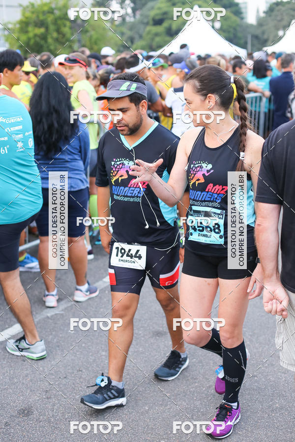 Buy your photos of the eventMeia Maratona Internacional de Curitiba 2018 on Fotop