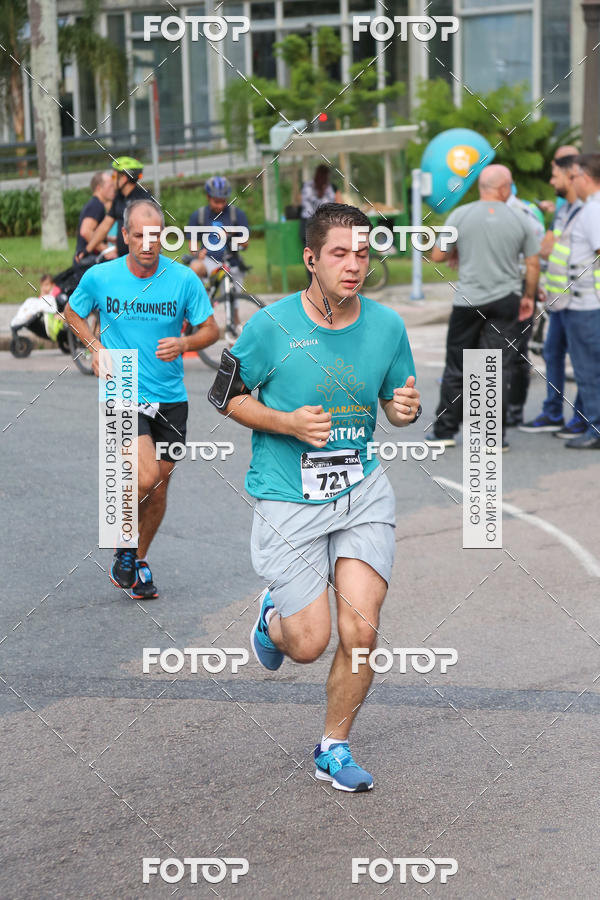 Buy your photos of the eventMeia Maratona Internacional de Curitiba 2018 on Fotop