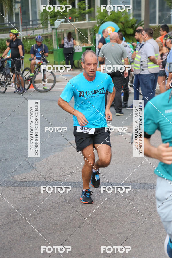 Buy your photos of the eventMeia Maratona Internacional de Curitiba 2018 on Fotop