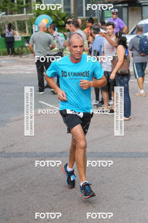 Buy your photos of the eventMeia Maratona Internacional de Curitiba 2018 on Fotop