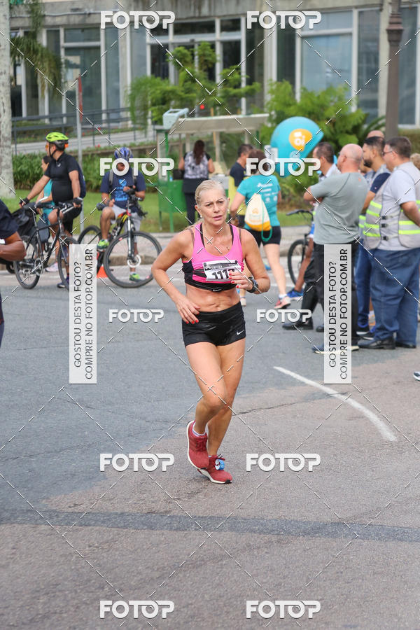 Buy your photos of the eventMeia Maratona Internacional de Curitiba 2018 on Fotop