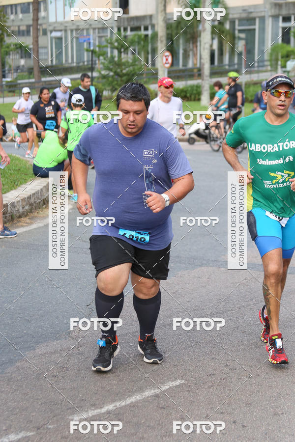 Buy your photos of the eventMeia Maratona Internacional de Curitiba 2018 on Fotop