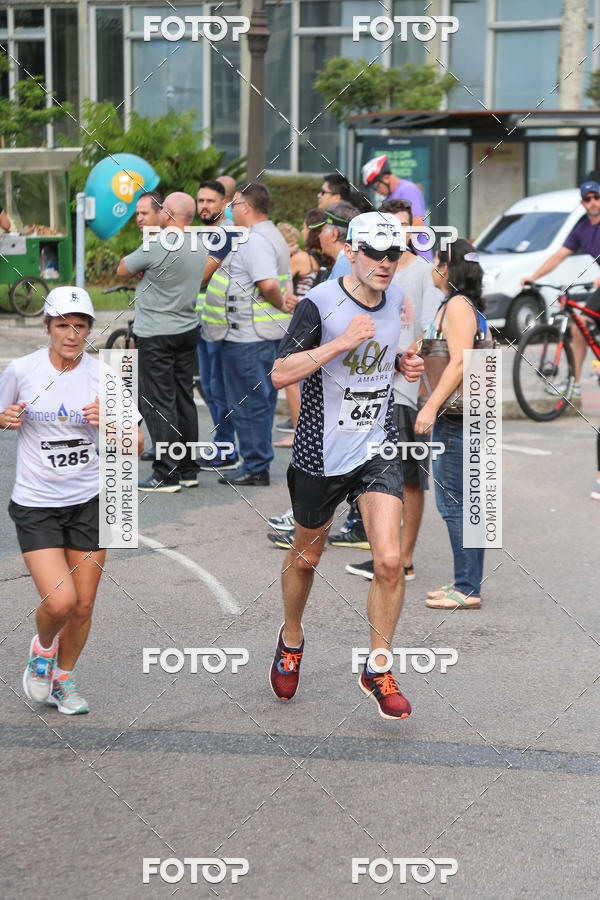 Buy your photos of the eventMeia Maratona Internacional de Curitiba 2018 on Fotop