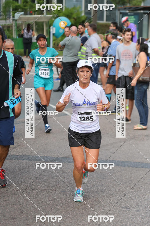 Buy your photos of the eventMeia Maratona Internacional de Curitiba 2018 on Fotop
