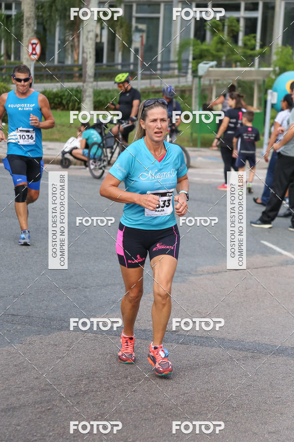 Buy your photos of the eventMeia Maratona Internacional de Curitiba 2018 on Fotop