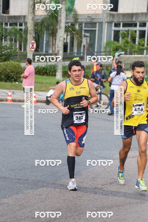 Buy your photos of the eventMeia Maratona Internacional de Curitiba 2018 on Fotop