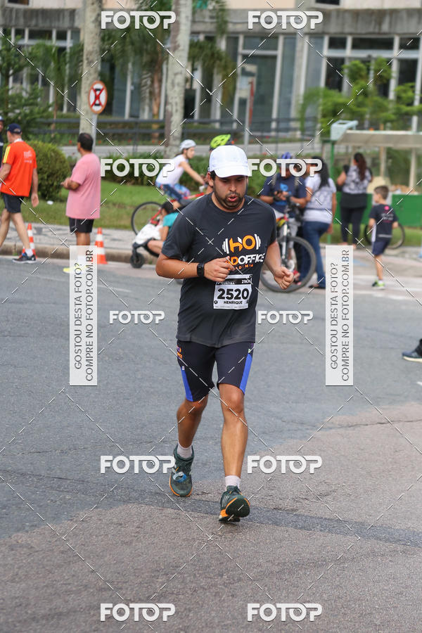 Buy your photos of the eventMeia Maratona Internacional de Curitiba 2018 on Fotop