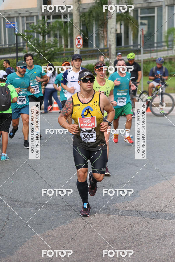 Buy your photos of the eventMeia Maratona Internacional de Curitiba 2018 on Fotop