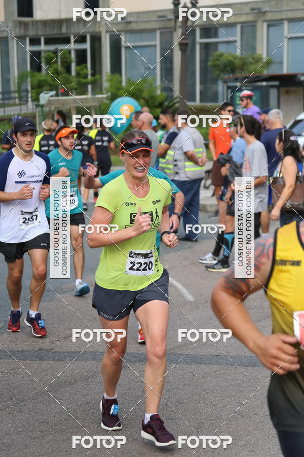 Buy your photos of the eventMeia Maratona Internacional de Curitiba 2018 on Fotop
