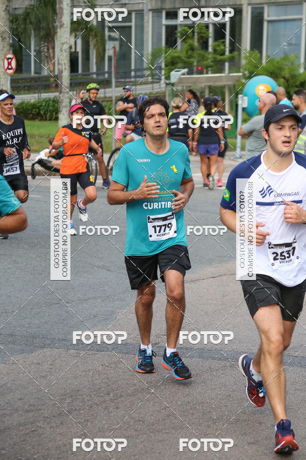 Buy your photos of the eventMeia Maratona Internacional de Curitiba 2018 on Fotop