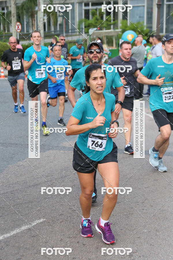 Buy your photos of the eventMeia Maratona Internacional de Curitiba 2018 on Fotop