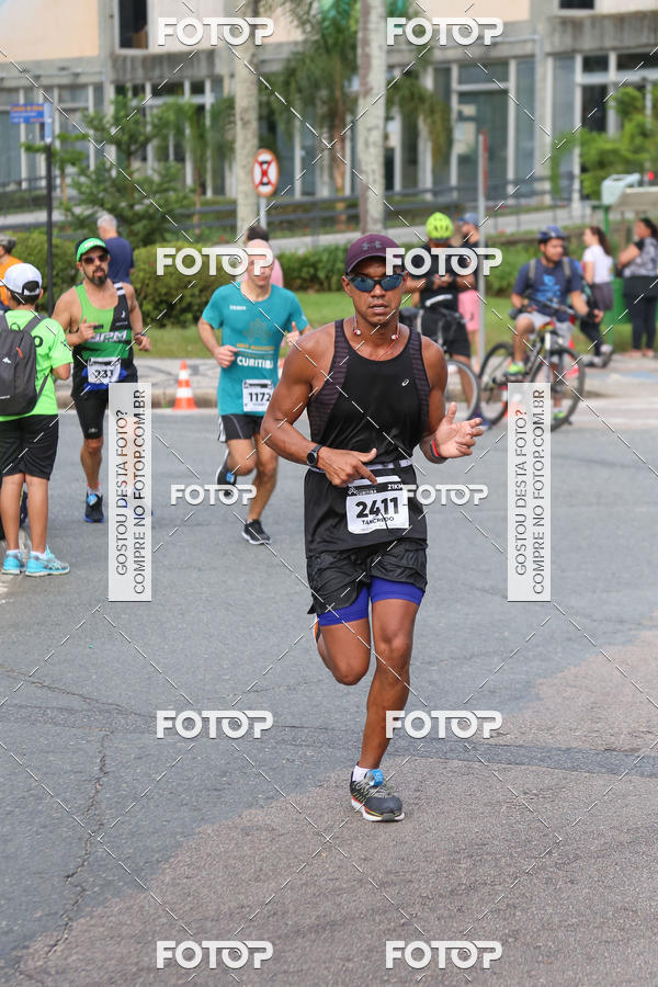 Buy your photos of the eventMeia Maratona Internacional de Curitiba 2018 on Fotop