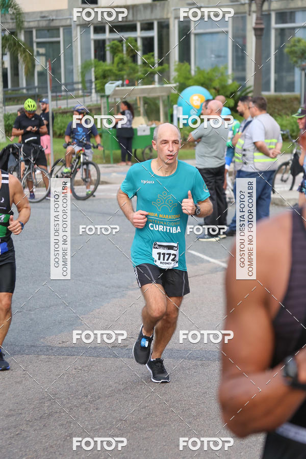Buy your photos of the eventMeia Maratona Internacional de Curitiba 2018 on Fotop