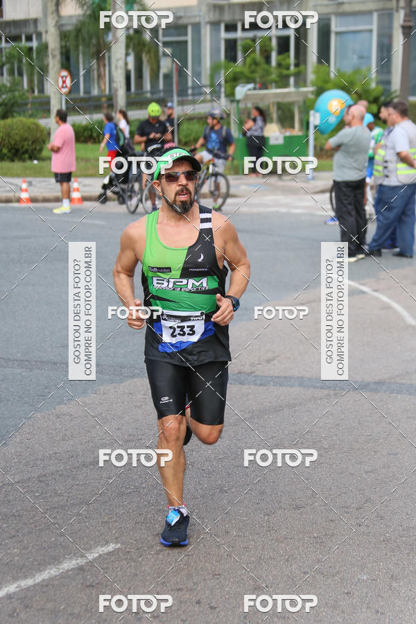 Buy your photos of the eventMeia Maratona Internacional de Curitiba 2018 on Fotop