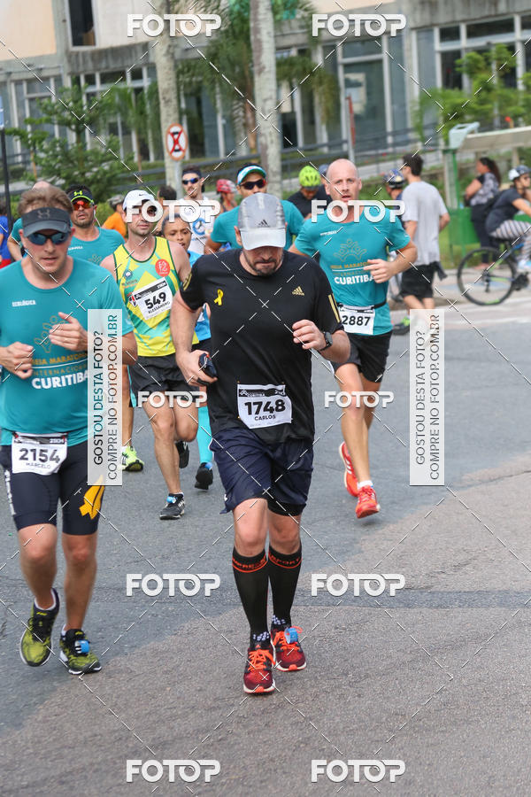 Buy your photos of the eventMeia Maratona Internacional de Curitiba 2018 on Fotop