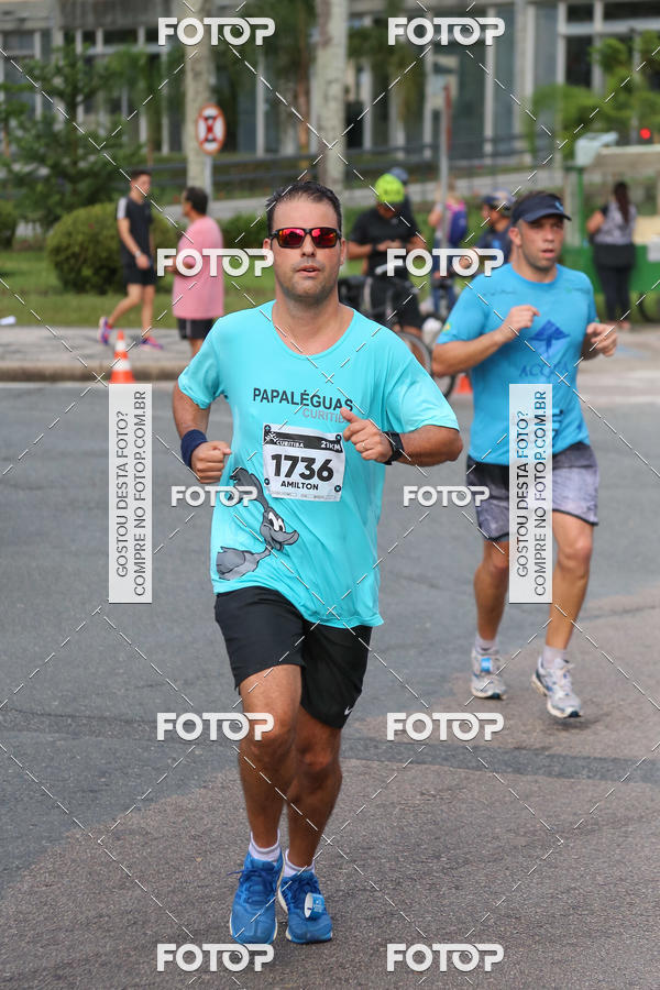 Buy your photos of the eventMeia Maratona Internacional de Curitiba 2018 on Fotop