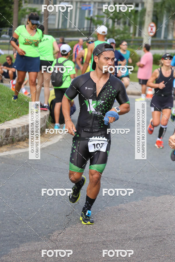 Buy your photos of the eventMeia Maratona Internacional de Curitiba 2018 on Fotop