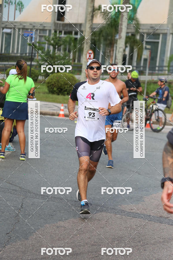 Buy your photos of the eventMeia Maratona Internacional de Curitiba 2018 on Fotop