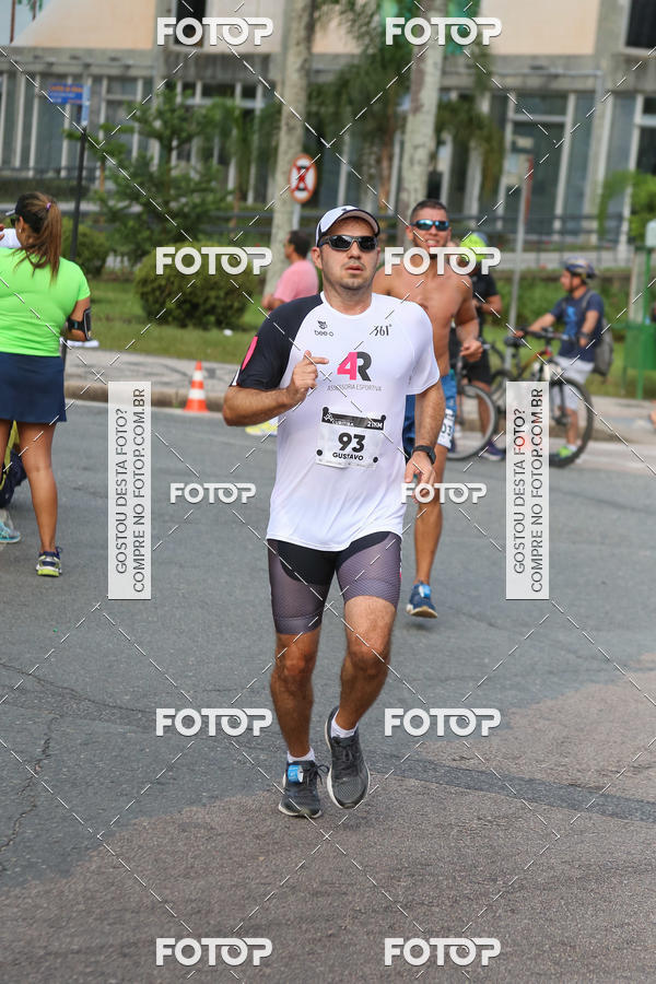 Buy your photos of the eventMeia Maratona Internacional de Curitiba 2018 on Fotop