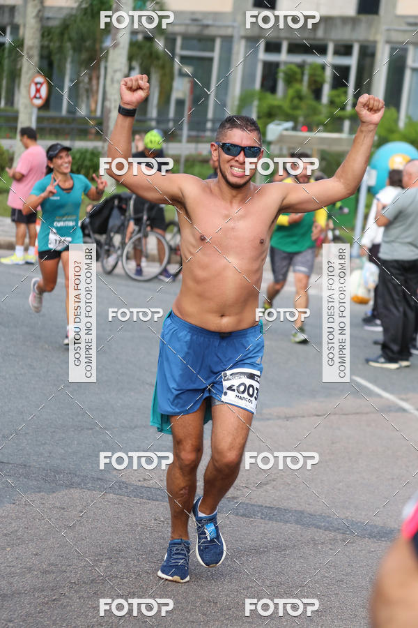 Buy your photos of the eventMeia Maratona Internacional de Curitiba 2018 on Fotop