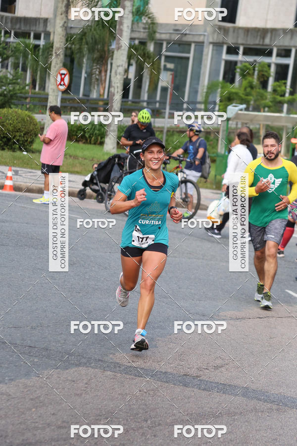 Buy your photos of the eventMeia Maratona Internacional de Curitiba 2018 on Fotop