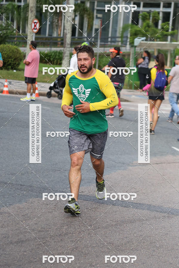 Buy your photos of the eventMeia Maratona Internacional de Curitiba 2018 on Fotop