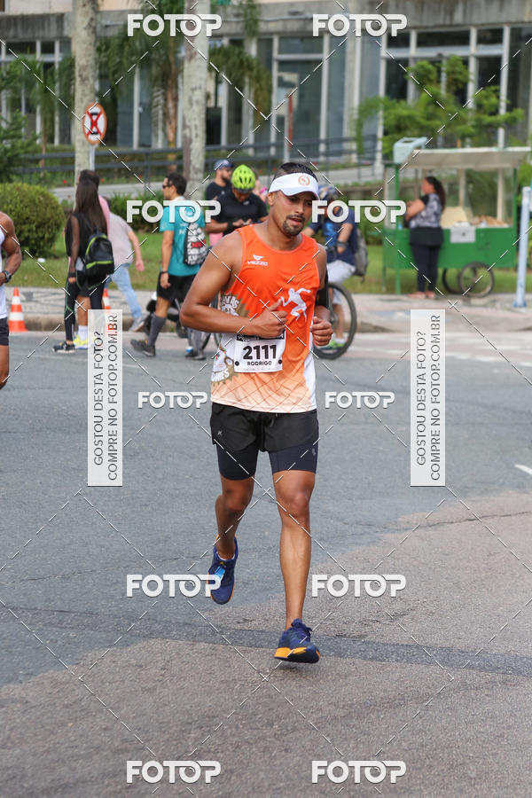 Buy your photos of the eventMeia Maratona Internacional de Curitiba 2018 on Fotop