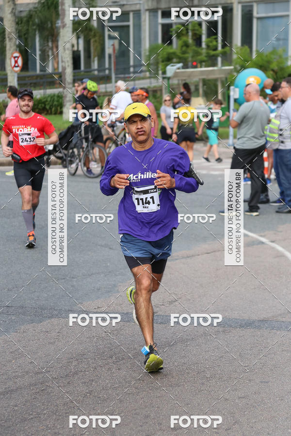 Buy your photos of the eventMeia Maratona Internacional de Curitiba 2018 on Fotop