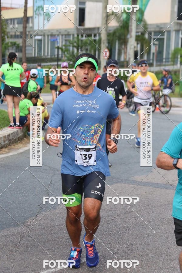 Buy your photos of the eventMeia Maratona Internacional de Curitiba 2018 on Fotop