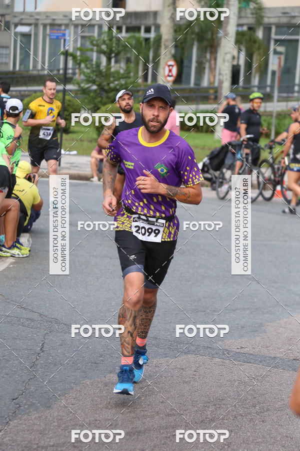 Buy your photos of the eventMeia Maratona Internacional de Curitiba 2018 on Fotop