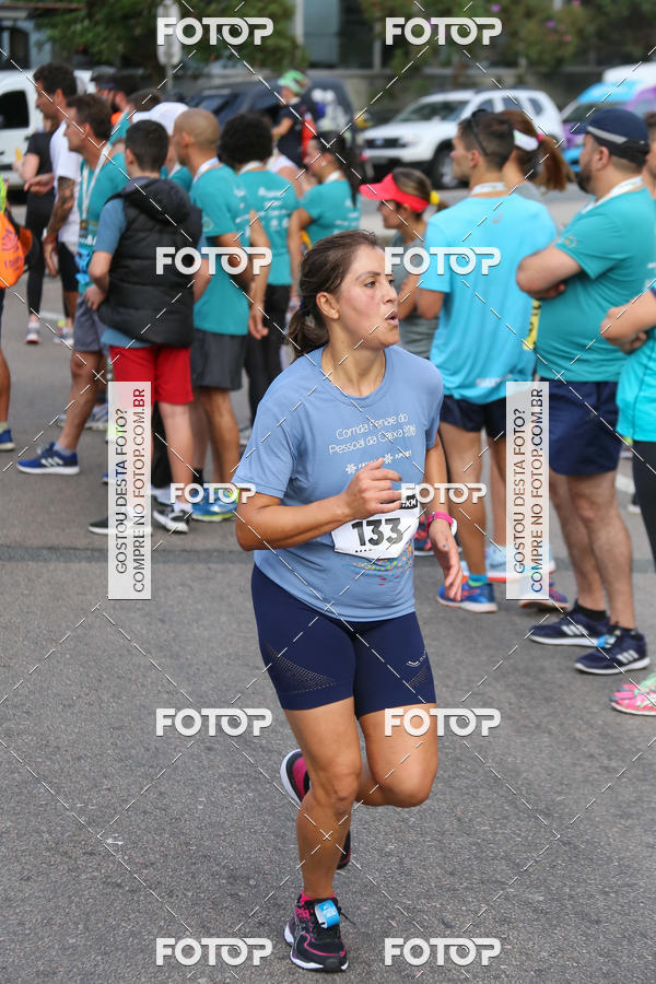 Buy your photos of the eventMeia Maratona Internacional de Curitiba 2018 on Fotop