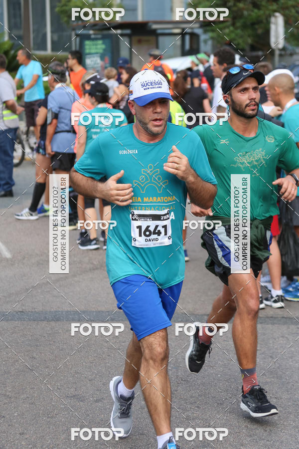 Buy your photos of the eventMeia Maratona Internacional de Curitiba 2018 on Fotop