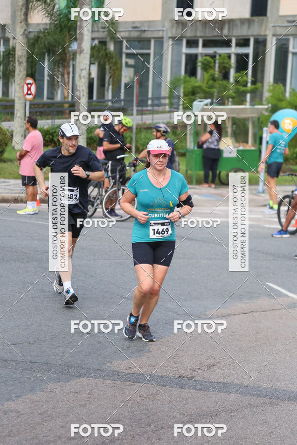 Buy your photos of the eventMeia Maratona Internacional de Curitiba 2018 on Fotop