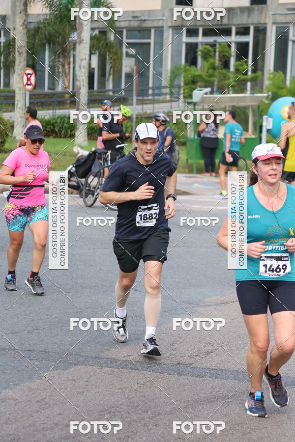 Buy your photos of the eventMeia Maratona Internacional de Curitiba 2018 on Fotop
