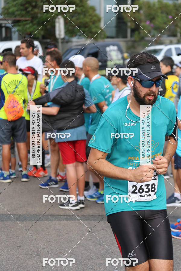 Buy your photos of the eventMeia Maratona Internacional de Curitiba 2018 on Fotop