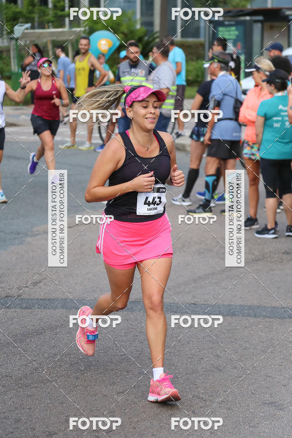 Buy your photos of the eventMeia Maratona Internacional de Curitiba 2018 on Fotop