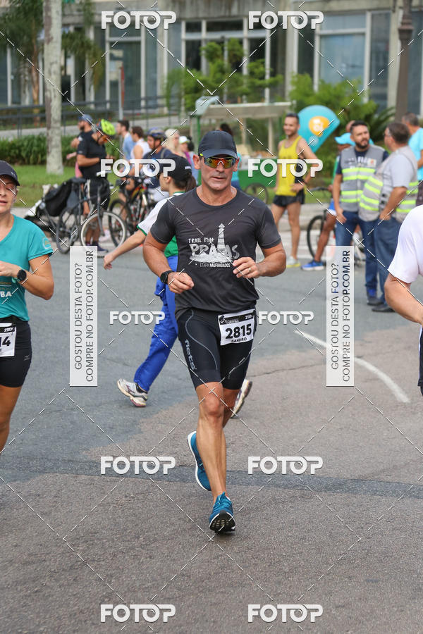 Buy your photos of the eventMeia Maratona Internacional de Curitiba 2018 on Fotop