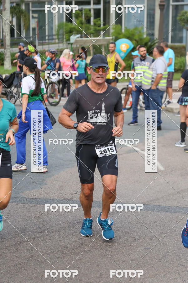 Buy your photos of the eventMeia Maratona Internacional de Curitiba 2018 on Fotop