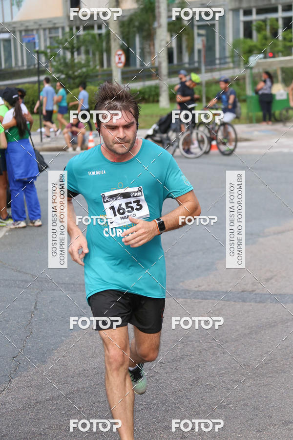 Buy your photos of the eventMeia Maratona Internacional de Curitiba 2018 on Fotop