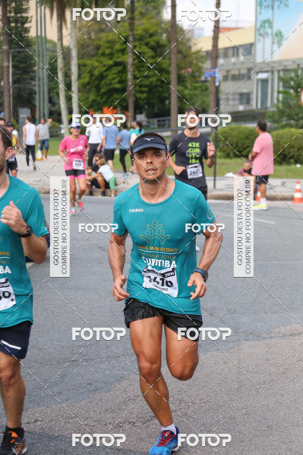 Buy your photos of the eventMeia Maratona Internacional de Curitiba 2018 on Fotop