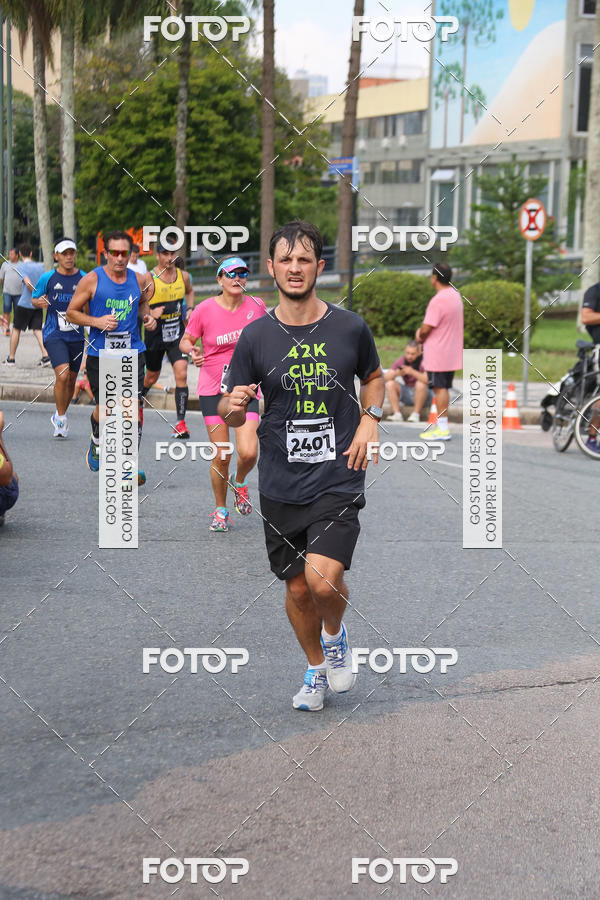 Buy your photos of the eventMeia Maratona Internacional de Curitiba 2018 on Fotop